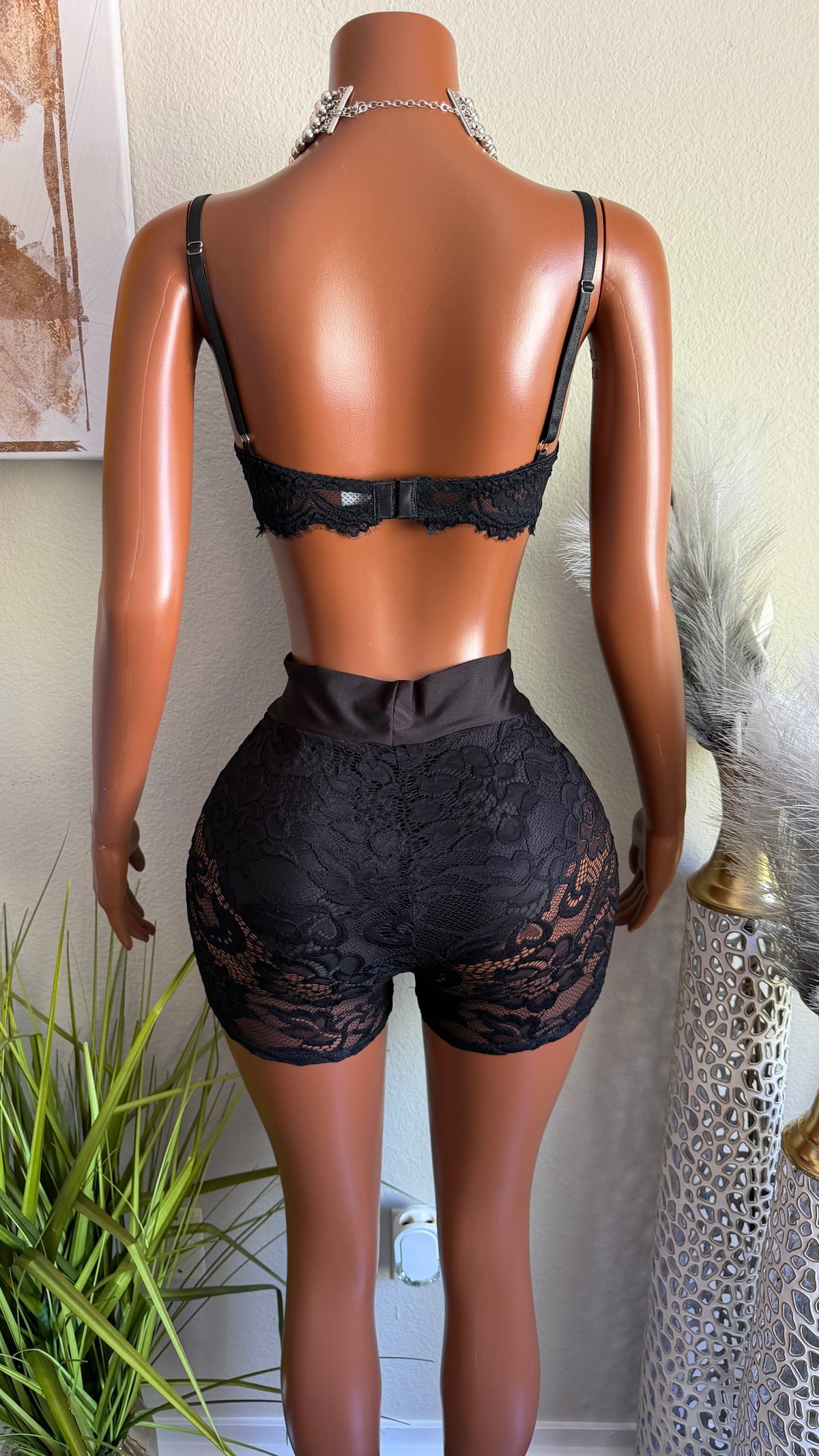 SWEET TROUBLE LACE SHORTS