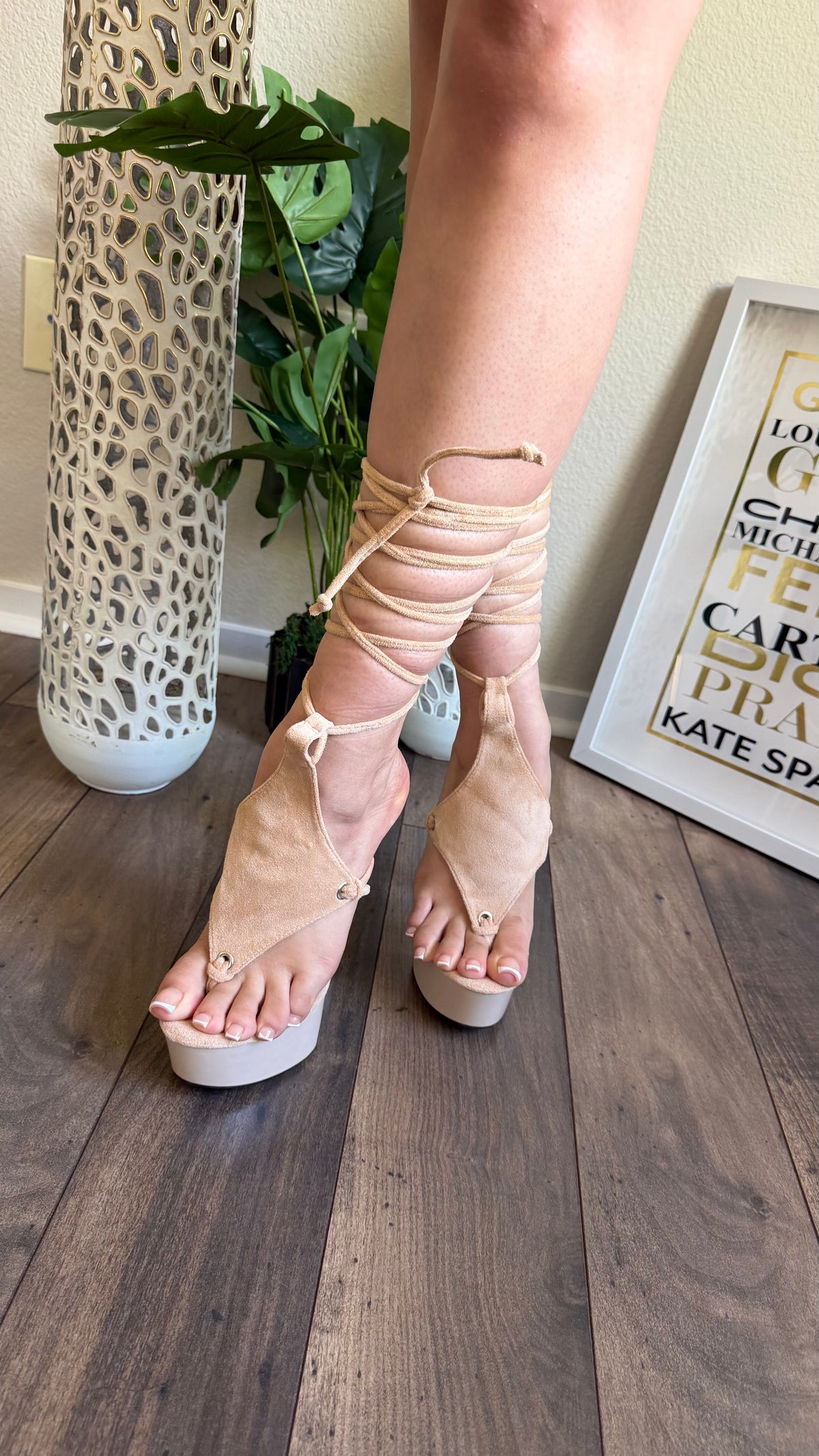 HIGH STANDARDS HEEL (BEIGE)
