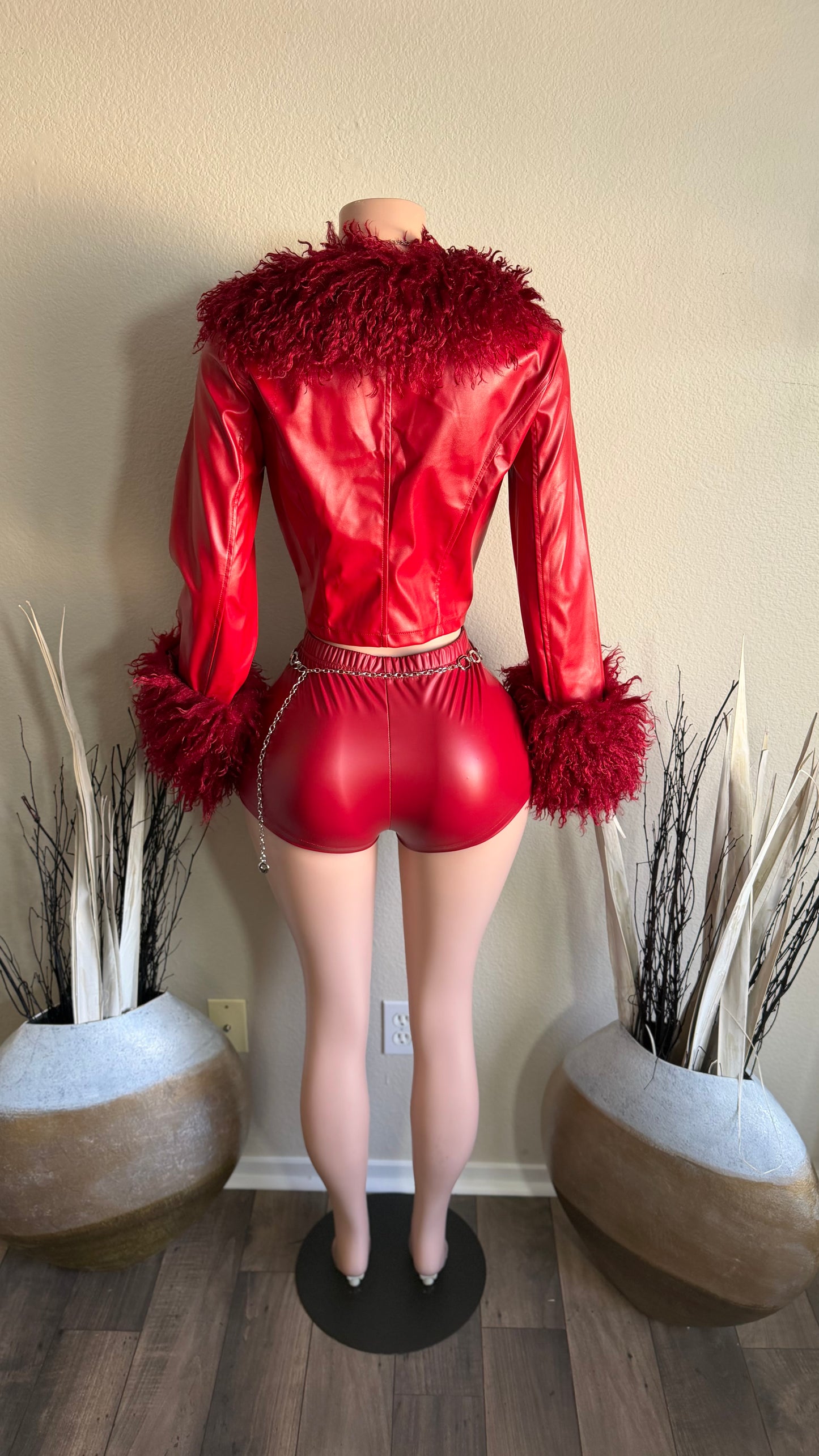 SOFT STRUCTURE FAUX LEATHER SHORT SET