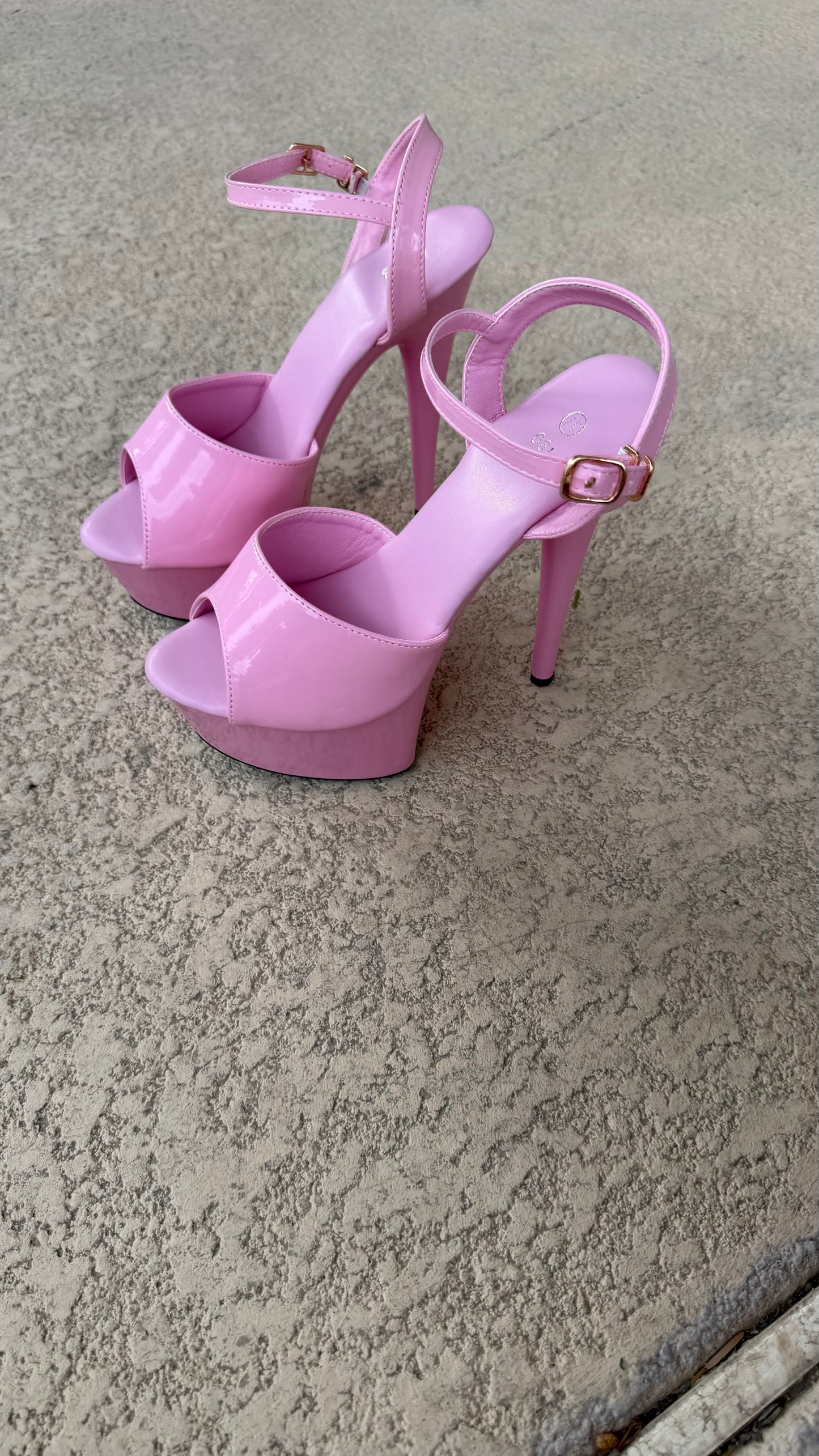 DOLL BEHAVIOR HEEL (PINK)