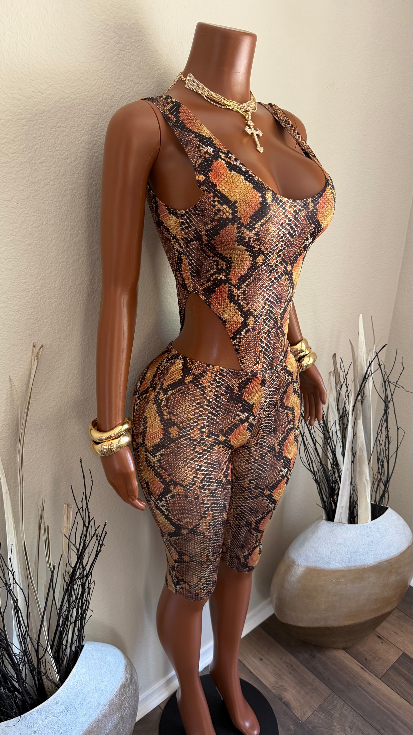HISS & TELL 2 PIECE SET