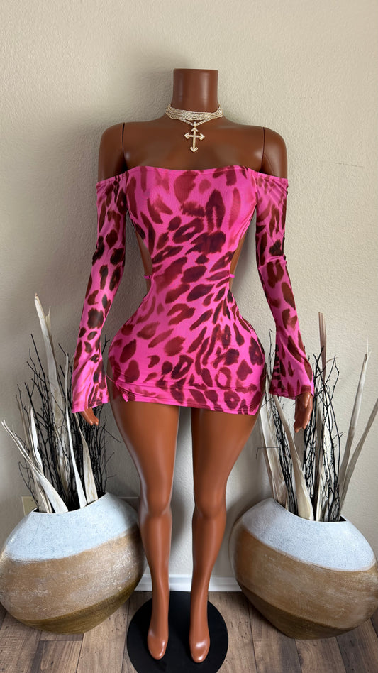 PRETTY SAVAGE MINI DRESS (PINK)