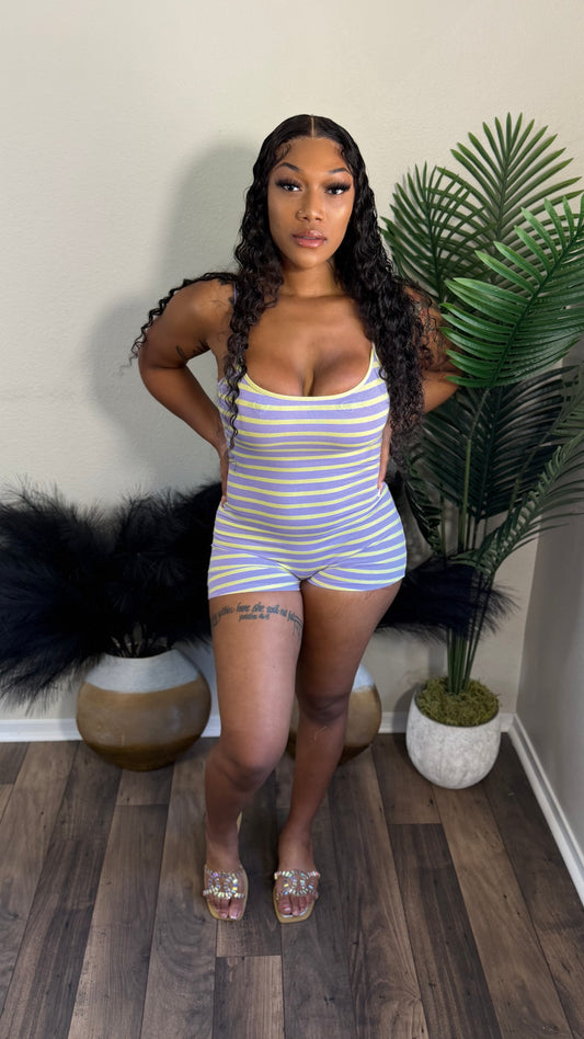 BASIC BEAUTY ROMPER (LAVENDER)