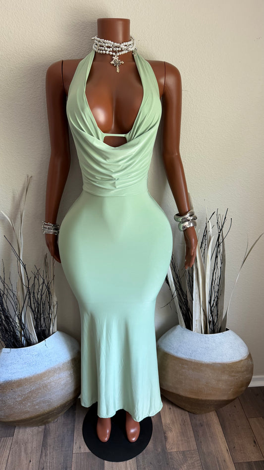 PALM KISS MAXI DRESS (SAGE)