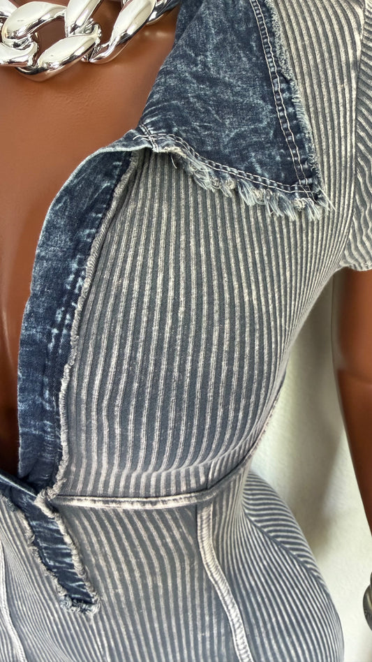 THE EXTRAS ROMPER