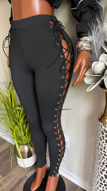 HARD TO FIND LEGGINGS
