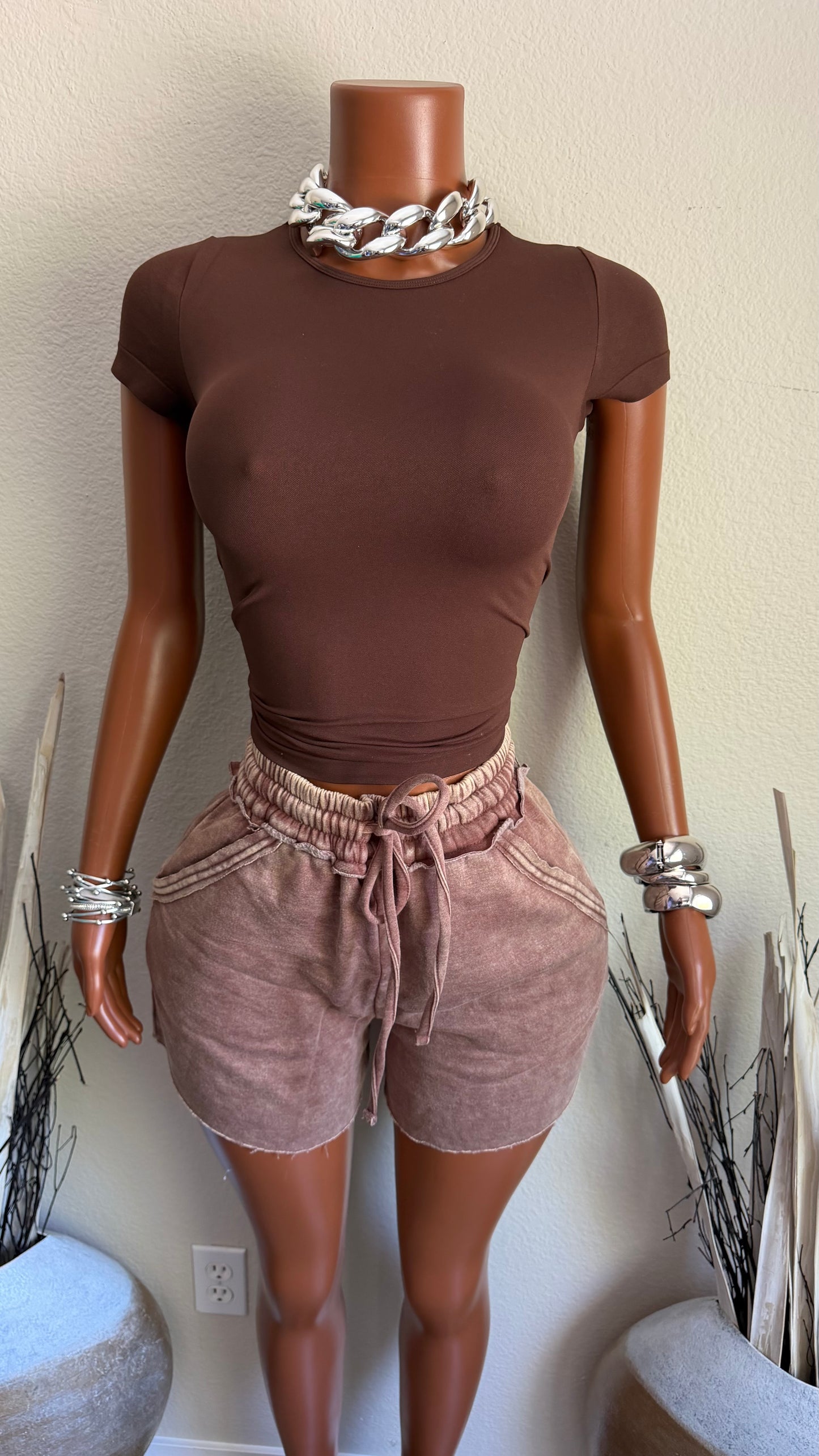 THE GO-TO SHORT SET (BROWN)