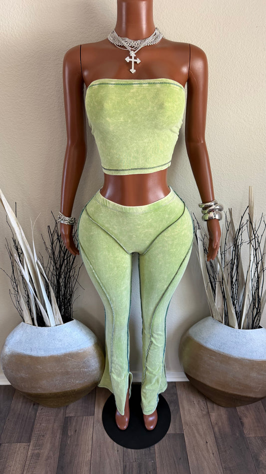 STANDOUT ONLY SET (LIME)