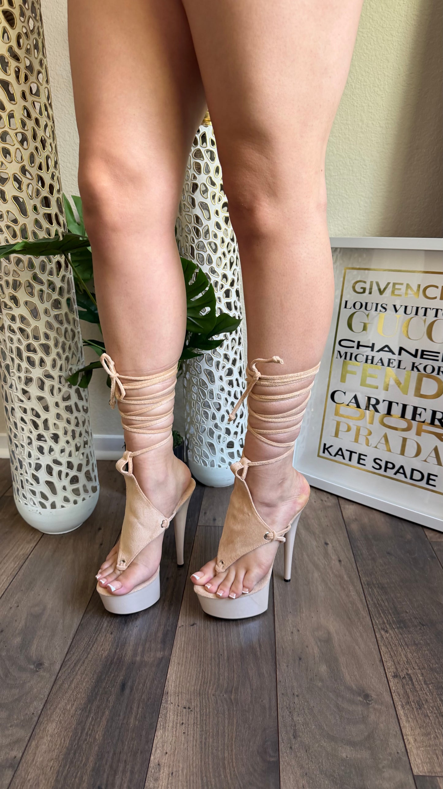 HIGH STANDARDS HEEL (BEIGE)