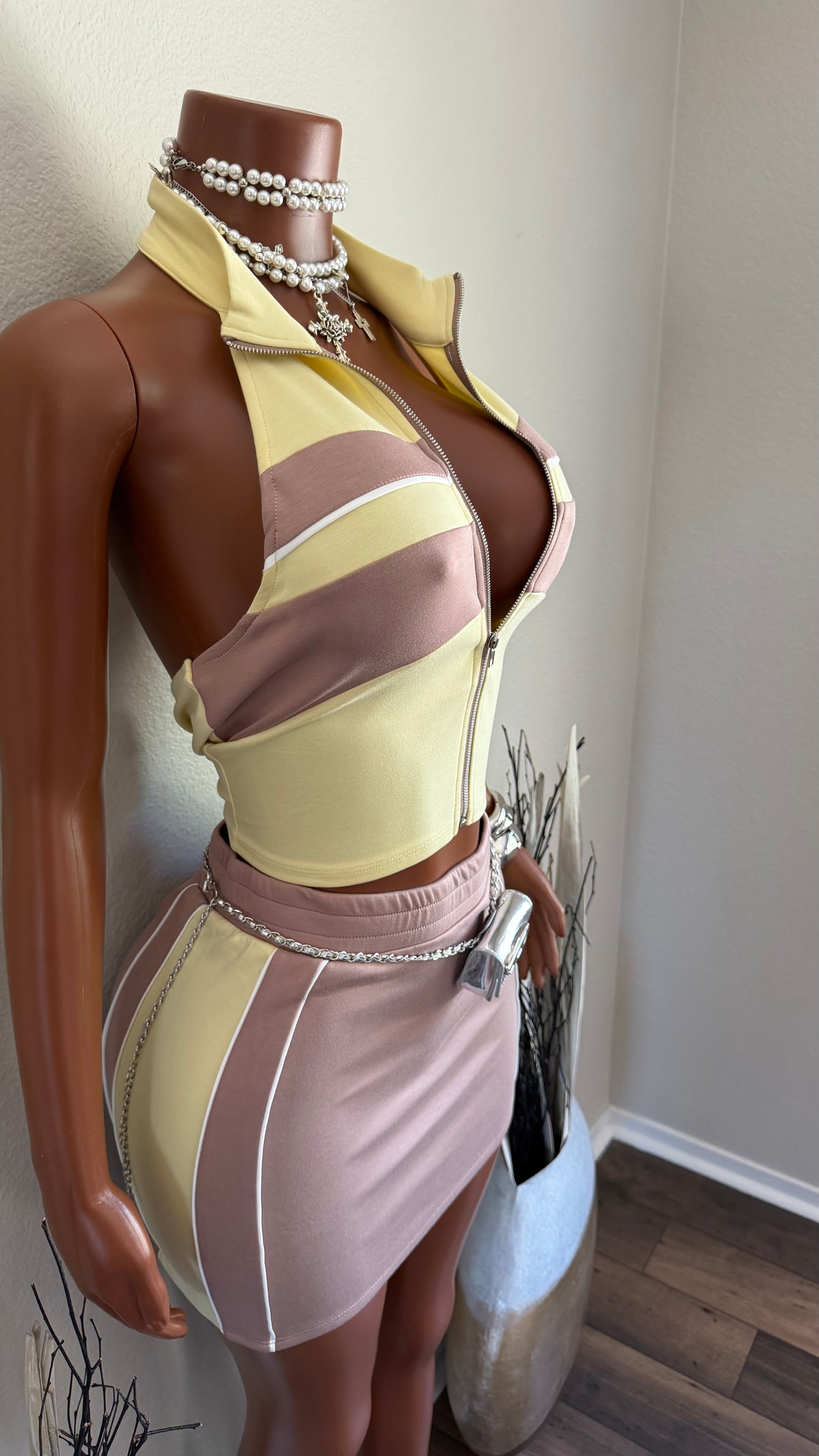 URBAN PACE 2 PIECE SET (LT. YELLOW/BROWN)