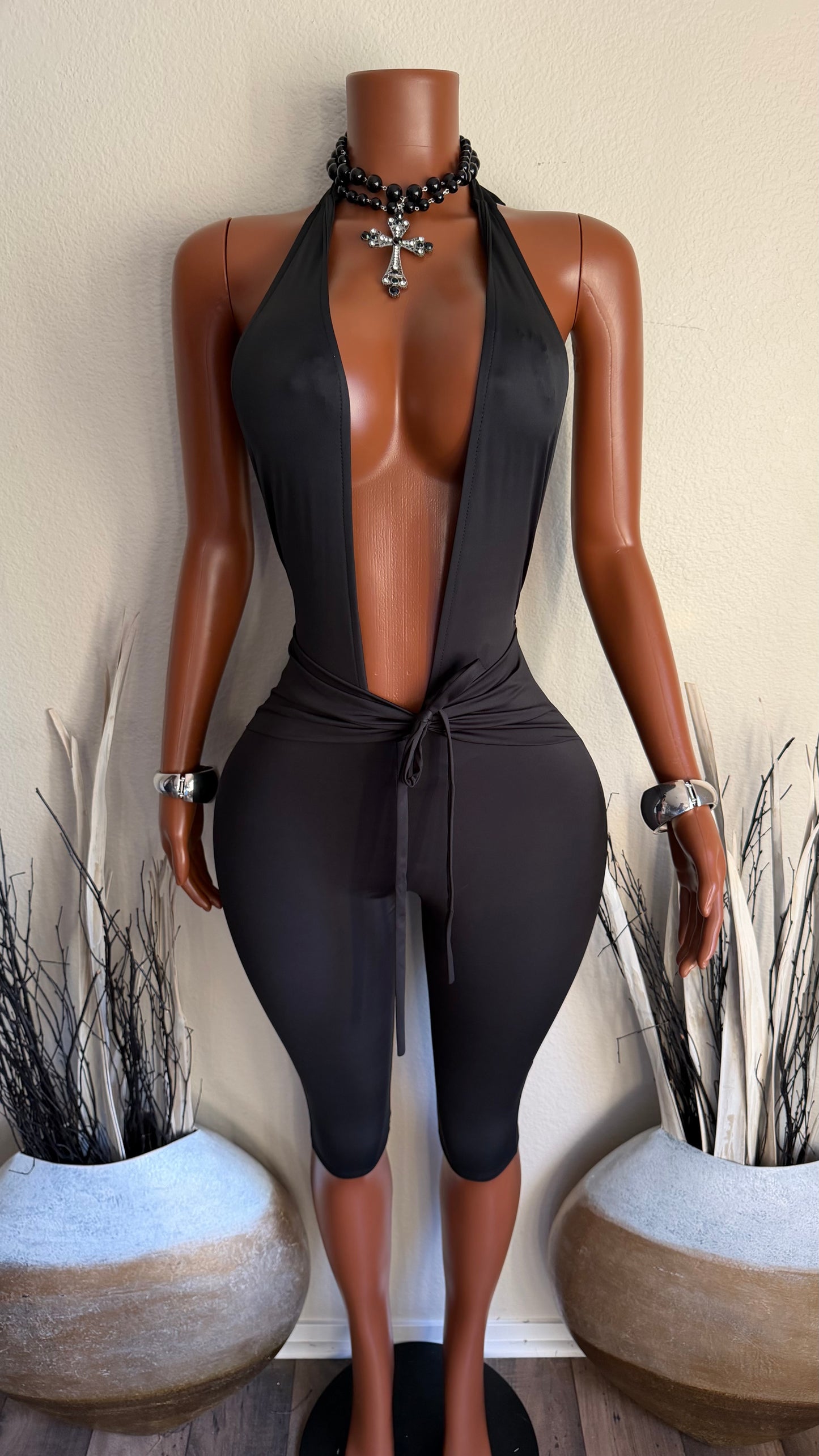 ELEVATED MOOD ROMPER (BLACK)