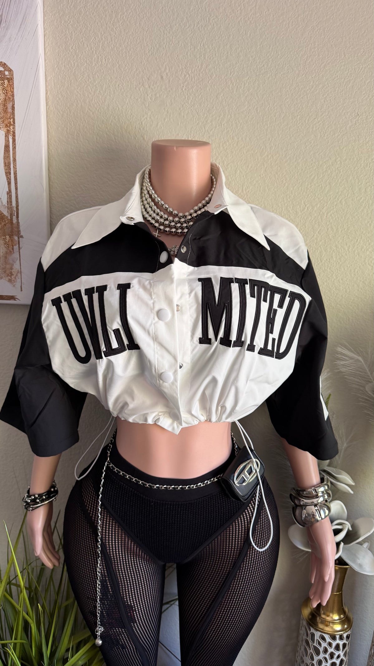 UNLIMITED CROPPED JACKET