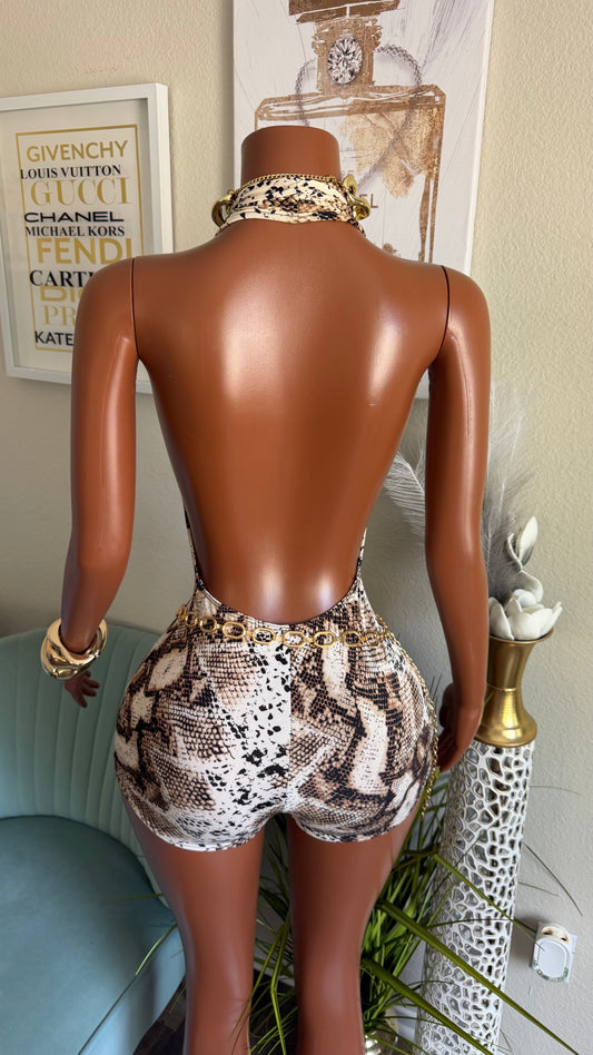 MOVE IN SILENCE ROMPER