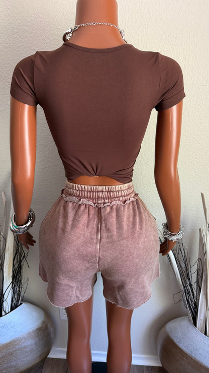 THE GO-TO SHORT SET (BROWN)
