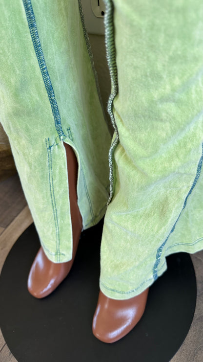 STANDOUT ONLY SET (LIME)