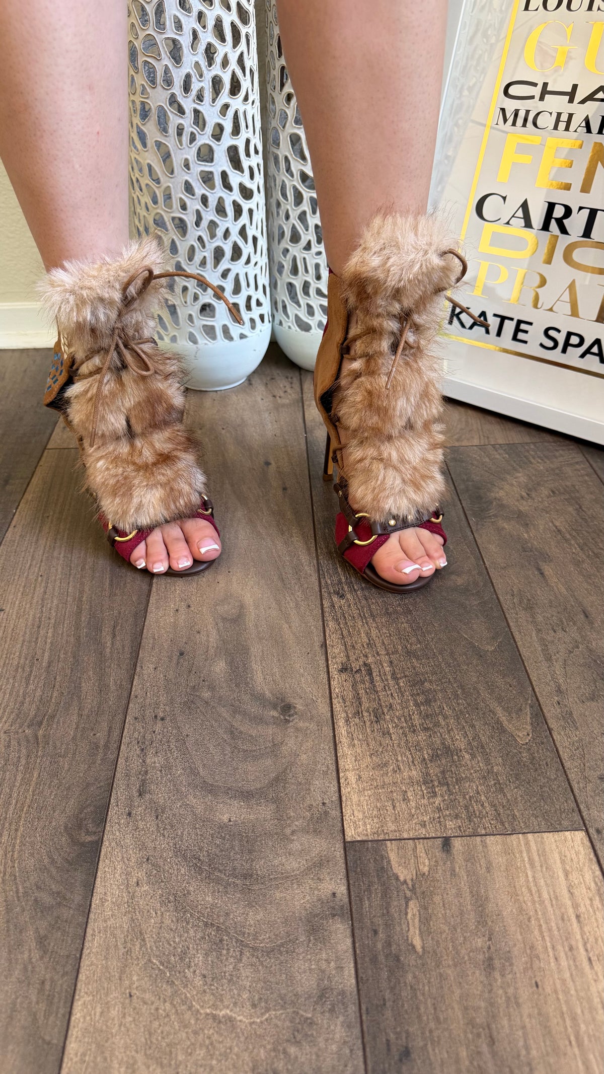 BOUGIE BEHAVIOR HEEL